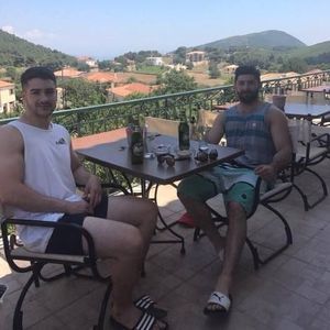 Meet your Posher, Sawyer